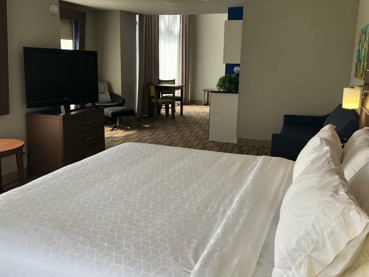Holiday Inn Express And Suites Quakertown - Allentown Area By Ihg Екстер'єр фото