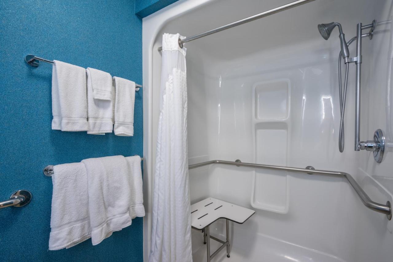 Holiday Inn Express And Suites Quakertown - Allentown Area By Ihg Екстер'єр фото